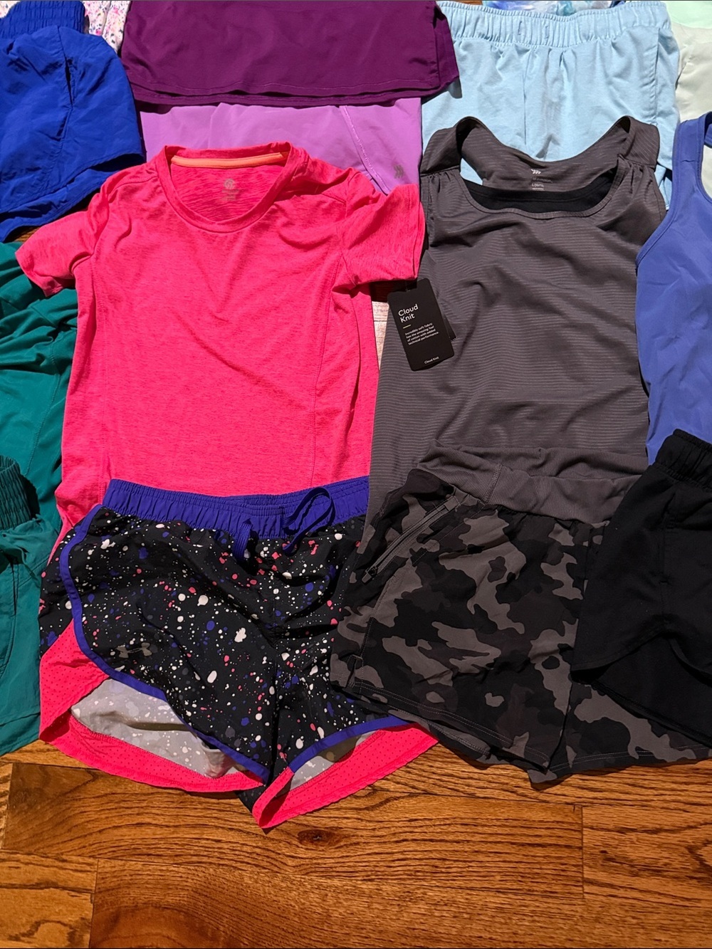 Girls bundle of 10 tops and 10 shorts size 10-12 various brands some NWT - Picture 4 of 7